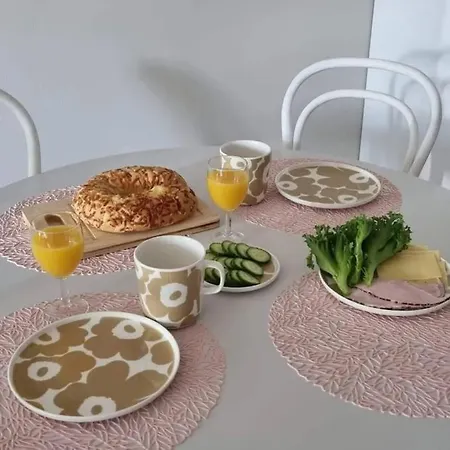 Huoneisto Saunallinen Viihtyisä Kaksio Keskustan Tuntumassa *